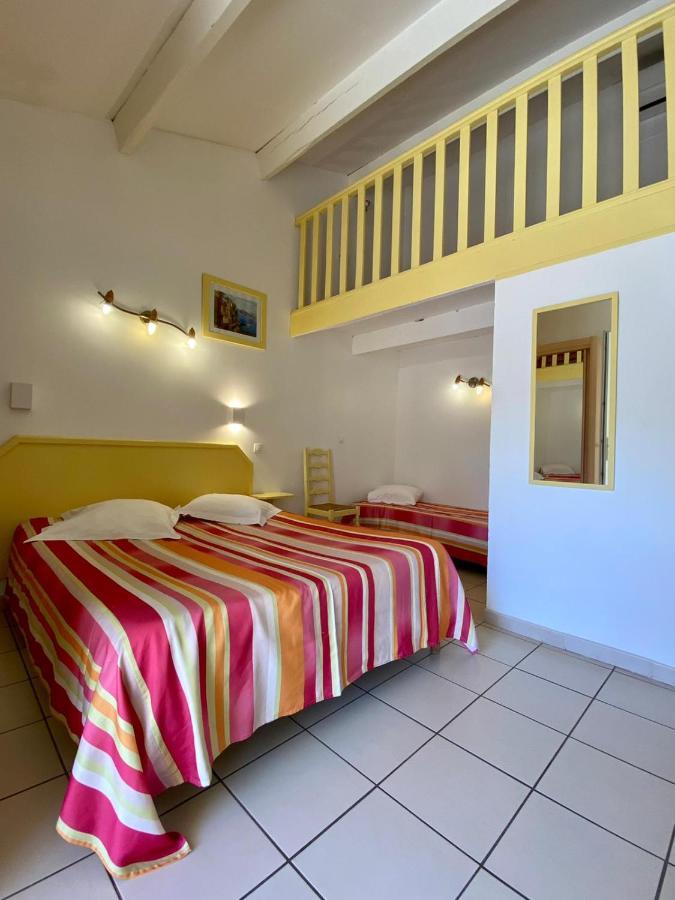 Hotel Myriam Vias Exterior foto