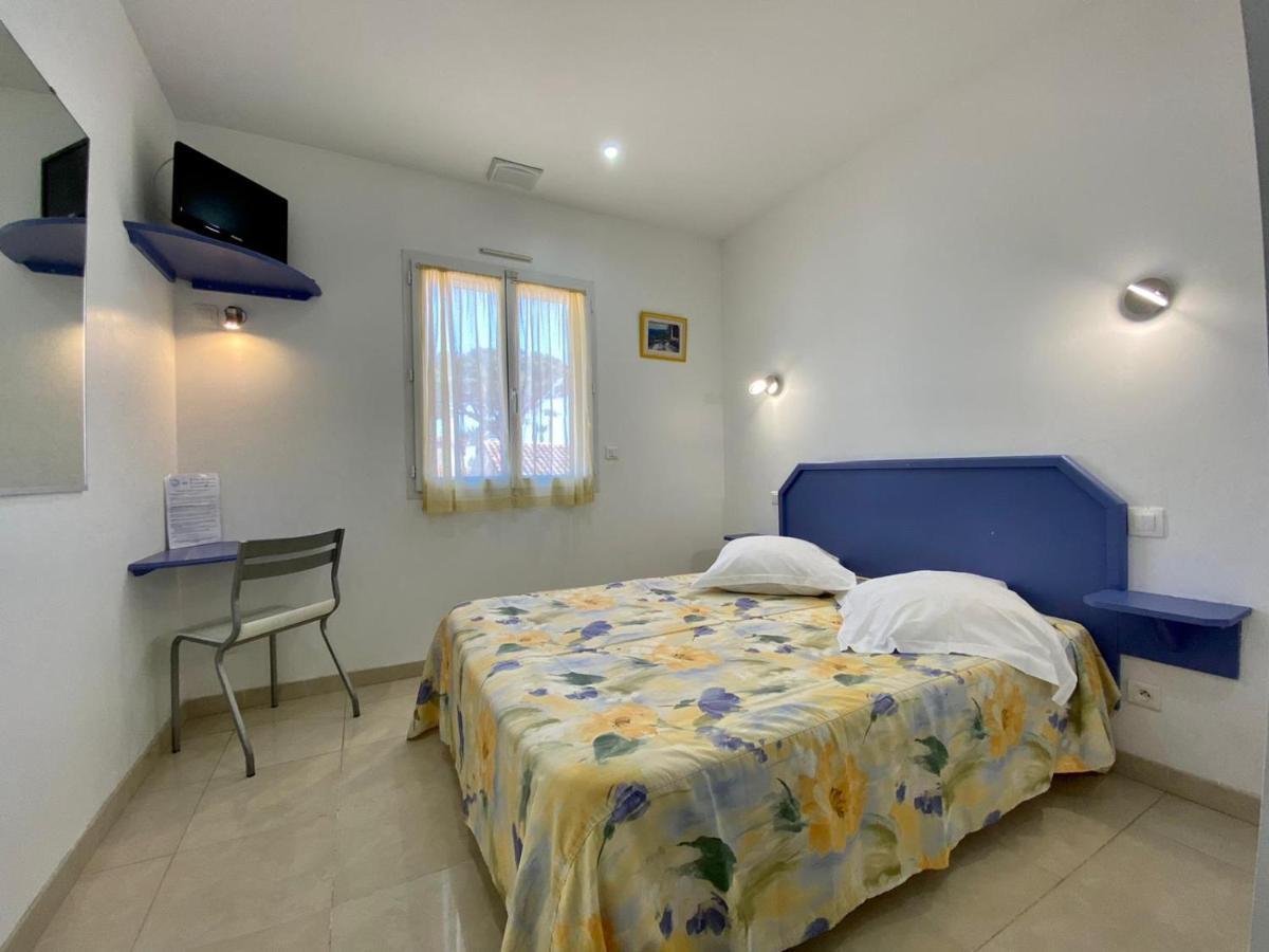 Hotel Myriam Vias Exterior foto