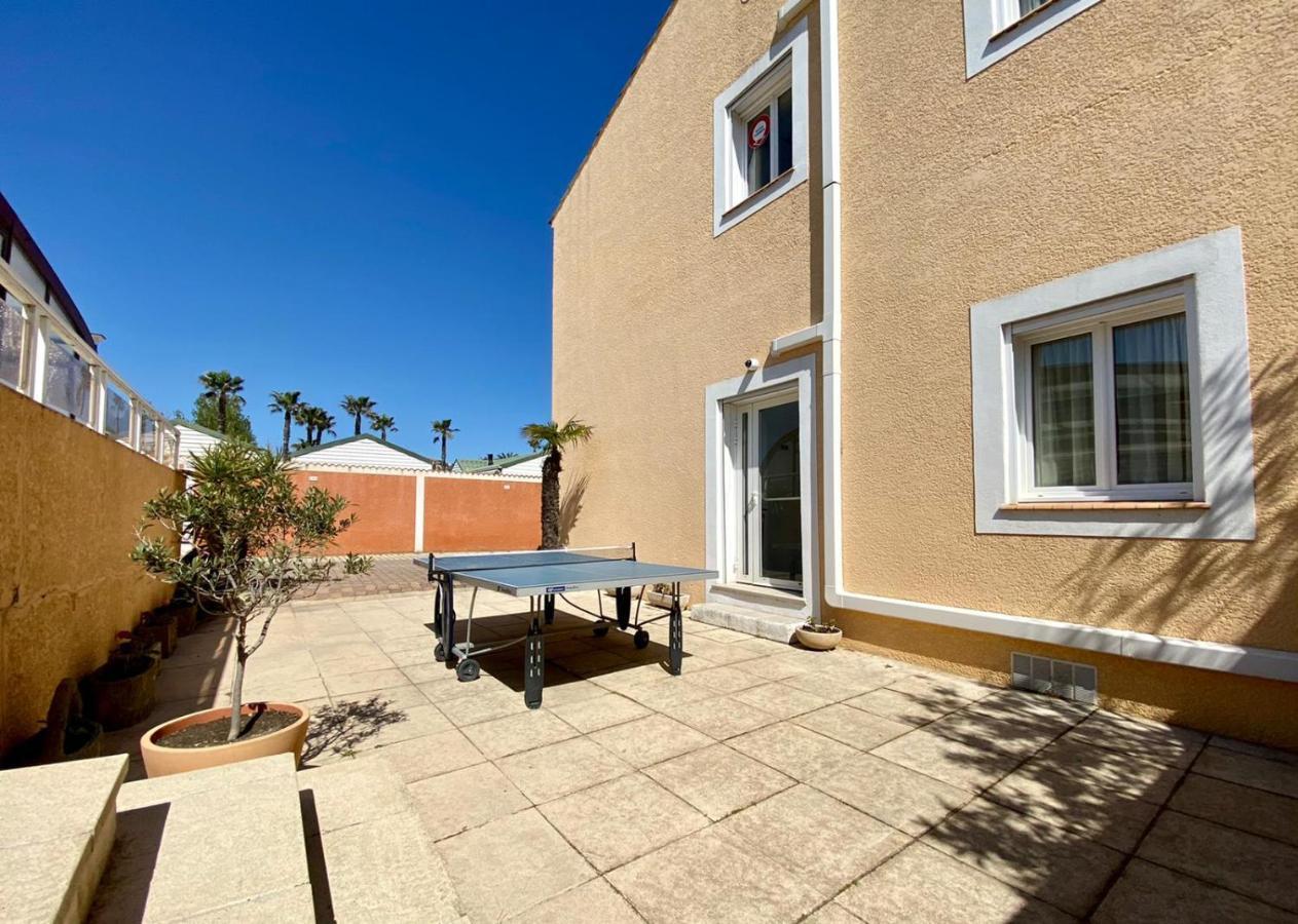 Hotel Myriam Vias Exterior foto